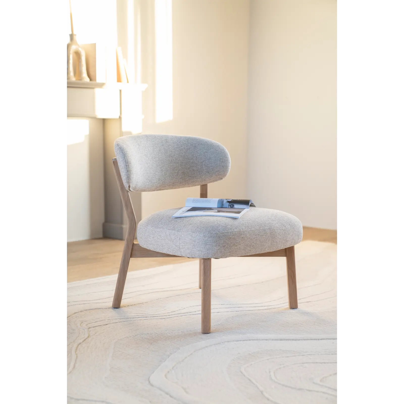 Fauteuil Mikky - stof Moon Beige - poot eiken naturel - Japandi