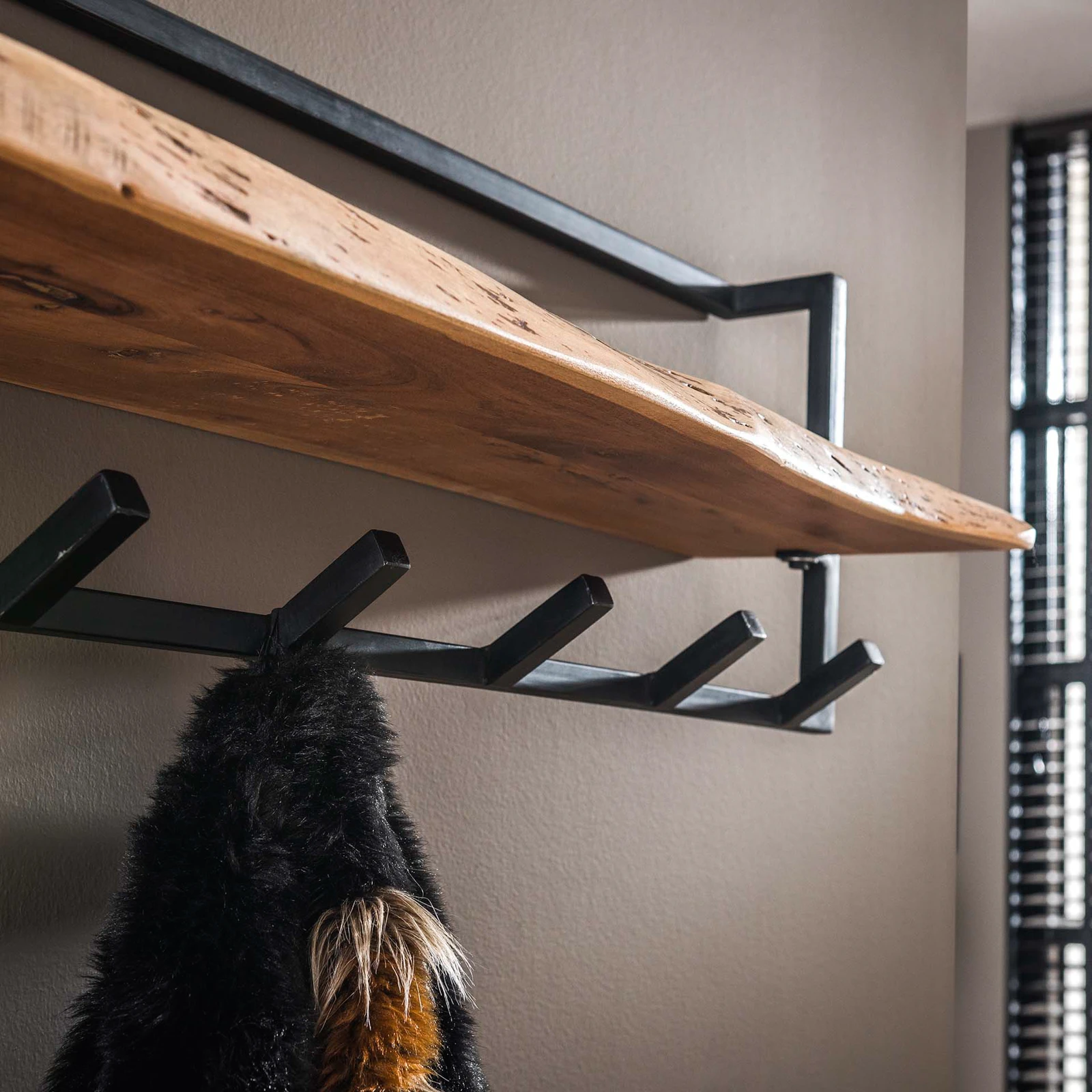 Kapstok Edge Shelve  (6 haken)