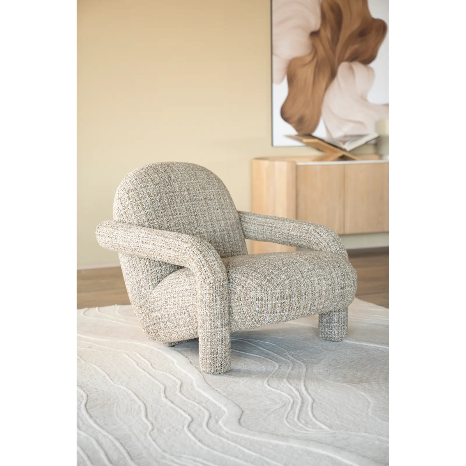 Fauteuil Monica - stof Asti Beige - grof geweven - organische vorm